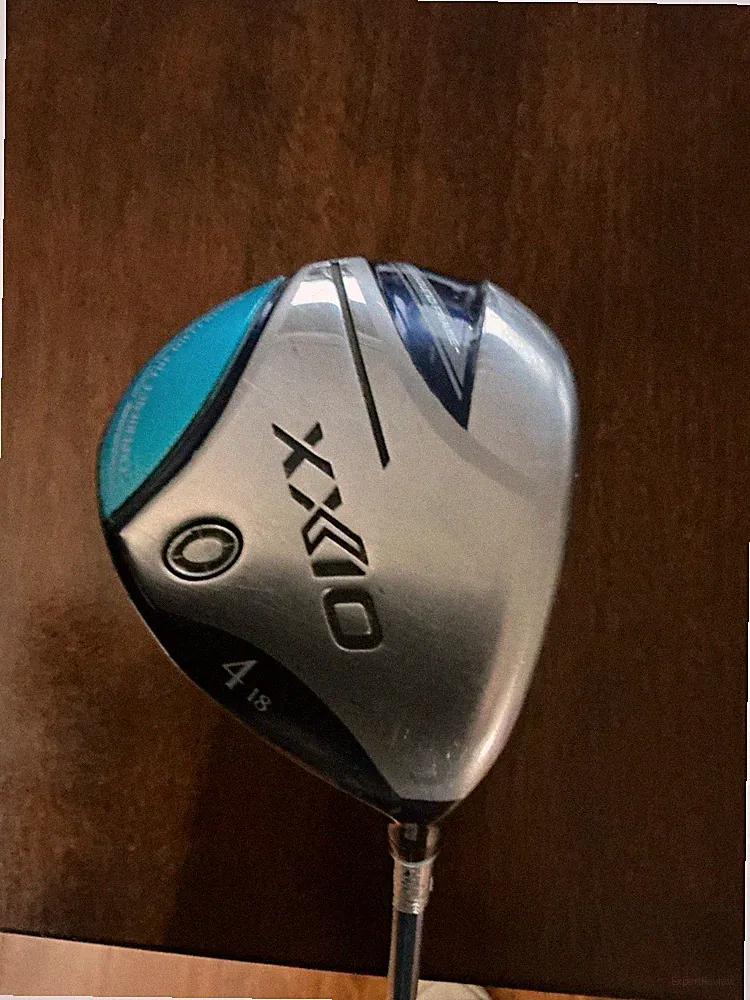 XXIO 12 Women 18* # 4 Fairway Wood MP1200L 34g Right-Hand with cover very good