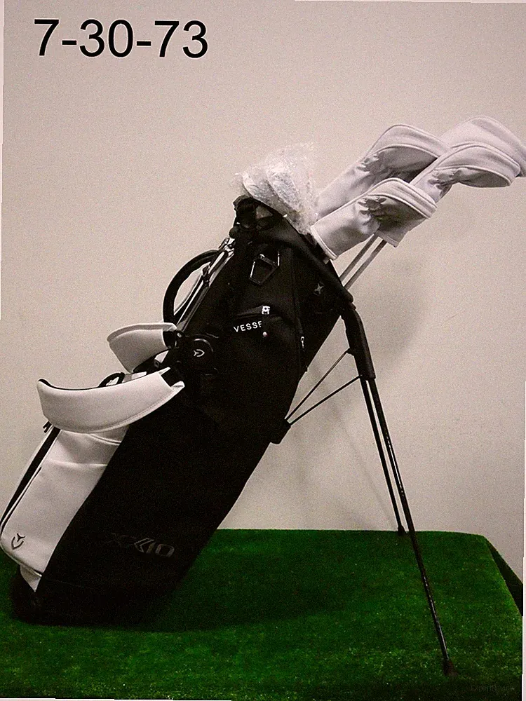 XXIO 14 Ladies Premium 11 Piece Set with Stand Bag