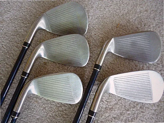 XXIO MP 1200 6-PW iron set 47 g Reg Flex, Golf pride Mid Size less taper Grips