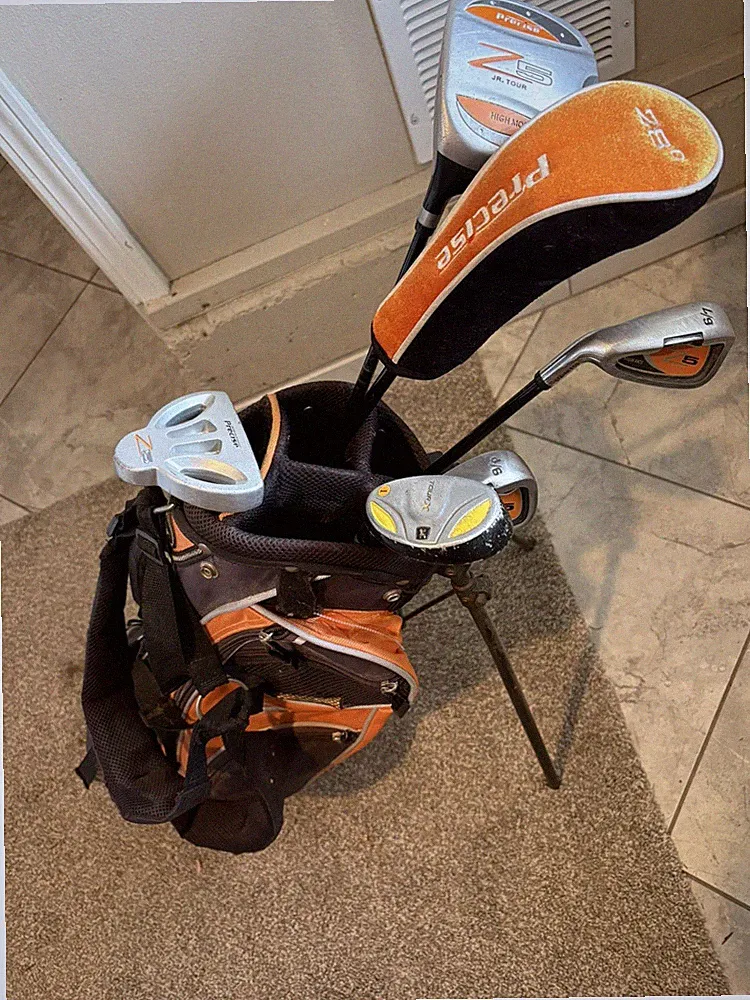 Youth Left Handed Golf Set